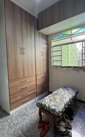 Casa à venda com 350m², 8 quartos e 2 vagas Casa à venda com 350m², 8 quartos e 2 vagasCloset - Quarto 1 - suíte master