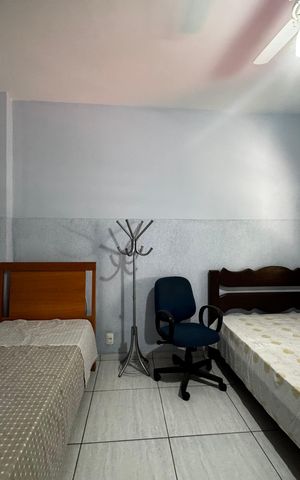 Casa à venda com 350m², 8 quartos e 2 vagas Casa à venda com 350m², 8 quartos e 2 vagasQuarto 6