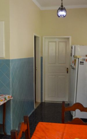 Casa à venda com 310m², 5 quartos e 4 vagas Casa à venda com 310m², 5 quartos e 4 vagasCopa