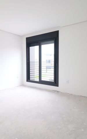 Casa de condomínio à venda com 131m², 3 quartos e 2 vagasSuíte