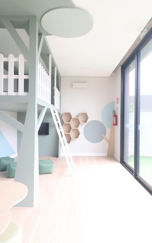Casa de condomínio à venda com 131m², 3 quartos e 2 vagasÁrea comum - espaço Kids