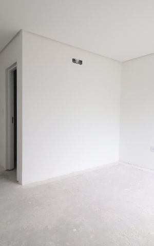 Casa de condomínio à venda com 131m², 3 quartos e 2 vagasSuíte