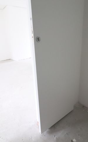 Casa de condomínio à venda com 131m², 3 quartos e 2 vagasLavabo