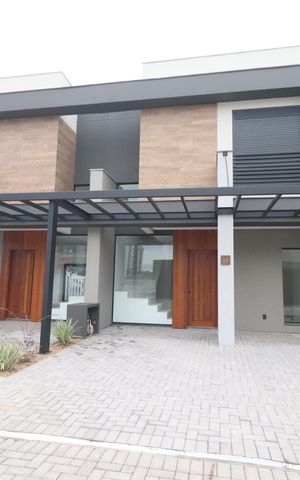Casa de condomínio à venda com 131m², 3 quartos e 2 vagasFachada