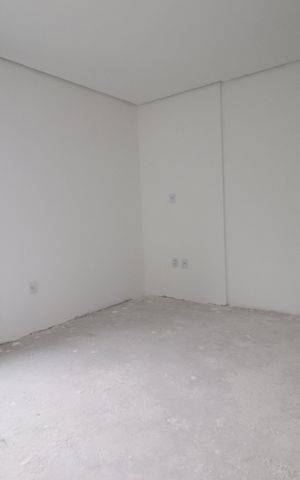 Casa de condomínio à venda com 131m², 3 quartos e 2 vagasQuarto 01