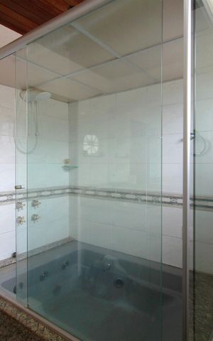 Casa à venda com 4500m², 5 quartos e 4 vagasBanheiro 3