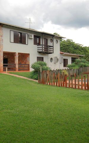 Casa à venda com 4500m², 5 quartos e 4 vagasQuintal