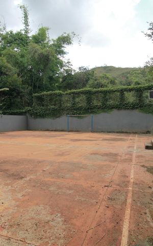 Casa à venda com 4500m², 5 quartos e 4 vagasQuadra
