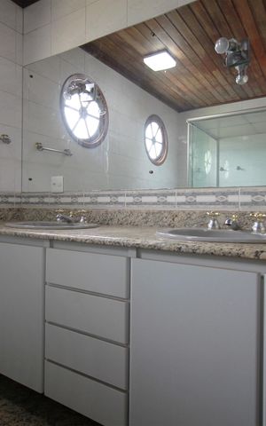 Casa à venda com 4500m², 5 quartos e 4 vagasBanheiro 3