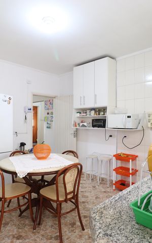 Casa para alugar com 220m², 6 quartos e 3 vagasCozinha