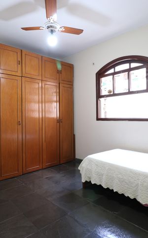 Casa para alugar com 220m², 6 quartos e 3 vagasSuíte 1