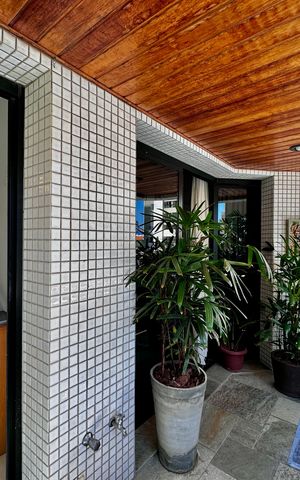 Apartamento à venda com 170m², 4 quartos e 3 vagas Apartamento à venda com 170m², 4 quartos e 3 vagasSacada