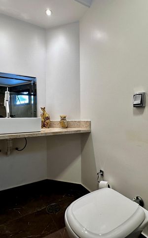 Apartamento à venda com 170m², 4 quartos e 3 vagas Apartamento à venda com 170m², 4 quartos e 3 vagasBanheiro Suíte 3