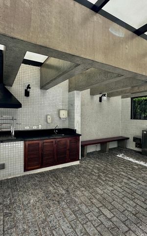 Apartamento à venda com 170m², 4 quartos e 3 vagas Apartamento à venda com 170m², 4 quartos e 3 vagasChurrasqueira