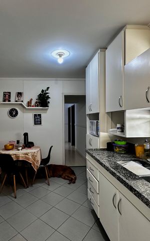 Apartamento à venda com 170m², 4 quartos e 3 vagas Apartamento à venda com 170m², 4 quartos e 3 vagasCozinha