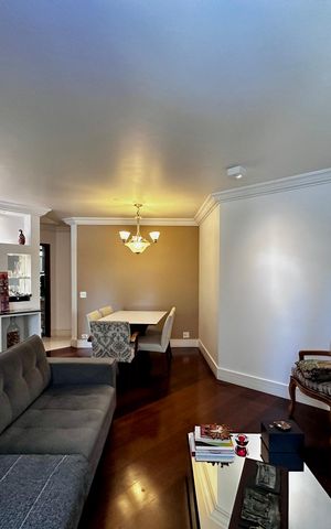 Apartamento à venda com 170m², 4 quartos e 3 vagas Apartamento à venda com 170m², 4 quartos e 3 vagasSala