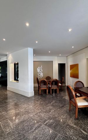 Apartamento à venda com 170m², 4 quartos e 3 vagas Apartamento à venda com 170m², 4 quartos e 3 vagasÁrea comum