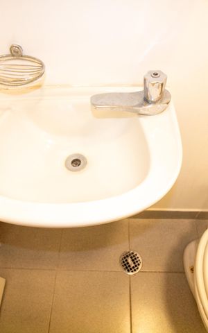 Apartamento para alugar com 170m², 4 quartos e 3 vagas Apartamento para alugar com 170m², 4 quartos e 3 vagasBanheiro de Serviço