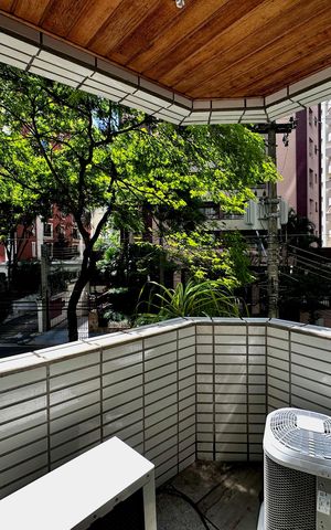 Apartamento à venda com 170m², 4 quartos e 3 vagas Apartamento à venda com 170m², 4 quartos e 3 vagasSacada Suíte 1