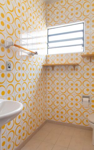 Casa à venda com 80m², 3 quartos e 2 vagasBanheiro Social