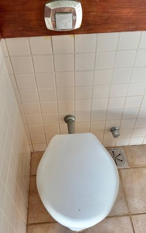 Apartamento à venda com 270m², 3 quartos e 3 vagas Apartamento à venda com 270m², 3 quartos e 3 vagasVaranda / Terraço - Lavabo