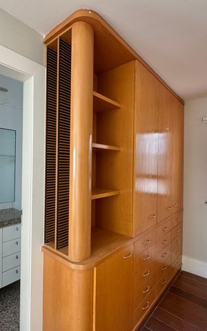 Apartamento à venda com 270m², 3 quartos e 3 vagas Apartamento à venda com 270m², 3 quartos e 3 vagasSuíte 1