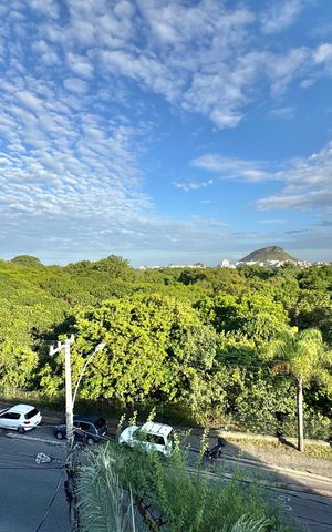 Apartamento à venda com 270m², 3 quartos e 3 vagas Apartamento à venda com 270m², 3 quartos e 3 vagasVaranda / Terraço