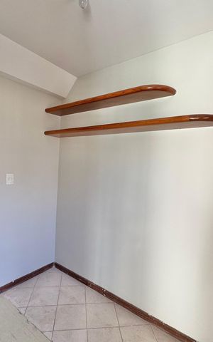 Apartamento à venda com 270m², 3 quartos e 3 vagas Apartamento à venda com 270m², 3 quartos e 3 vagasÁrea de Serviço - Quarto