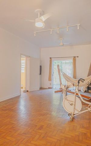 Casa à venda com 600m², 4 quartos e 1 vagaCasa 2 - Sala