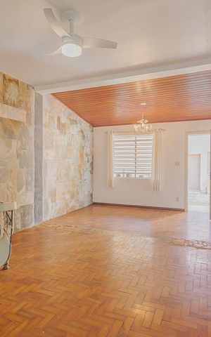 Casa à venda com 600m², 4 quartos e 1 vagaCasa 2 - Sala