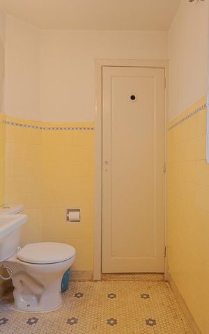 Casa à venda com 600m², 4 quartos e 1 vagaCasa 2 - Banheiro