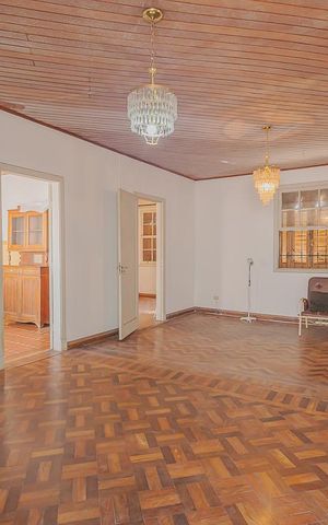 Casa à venda com 600m², 4 quartos e 1 vagaCasa 1 - Sala