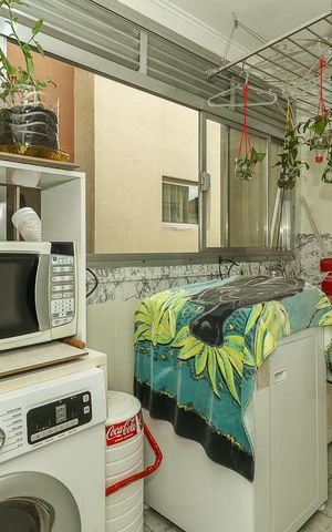 Apartamento à venda com 113m², 3 quartos e 1 vagaÁrea de Serviço