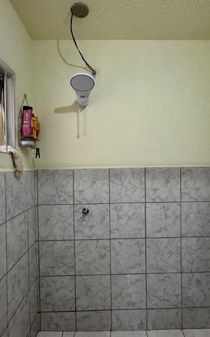 Apartamento à venda com 48m², 2 quartos e 1 vaga Apartamento à venda com 48m², 2 quartos e 1 vagaBanheiro