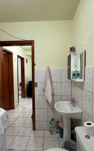 Apartamento à venda com 48m², 2 quartos e 1 vaga Apartamento à venda com 48m², 2 quartos e 1 vagaBanheiro
