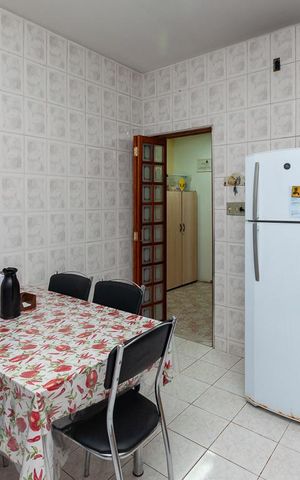 Casa à venda com 279m², 3 quartos e sem vaga Casa à venda com 279m², 3 quartos e sem vagaCozinha