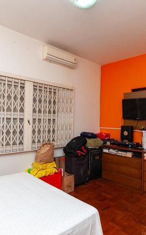 Casa à venda com 279m², 3 quartos e sem vaga Casa à venda com 279m², 3 quartos e sem vagaQuarto 1