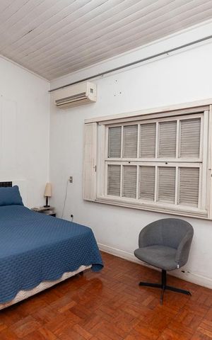 Casa à venda com 279m², 3 quartos e sem vaga Casa à venda com 279m², 3 quartos e sem vagaSuíte