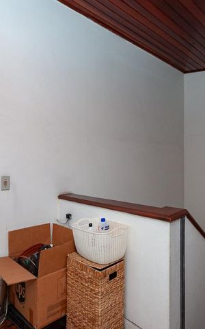Casa à venda com 279m², 3 quartos e sem vaga Casa à venda com 279m², 3 quartos e sem vagaCirculação Superior