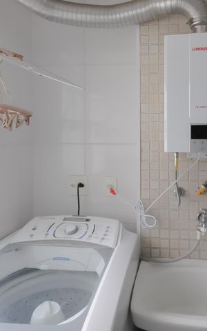 Apartamento para alugar com 171m², 4 quartos e 2 vagas Apartamento para alugar com 171m², 4 quartos e 2 vagasÁrea de Serviço