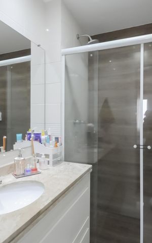 Apartamento para alugar com 171m², 4 quartos e 2 vagas Apartamento para alugar com 171m², 4 quartos e 2 vagasBanheiro da Suíte 1