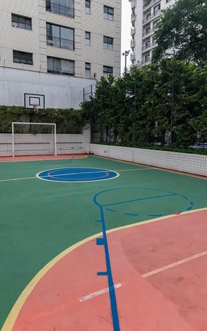 Apartamento à venda com 190m², 4 quartos e 4 vagas Apartamento à venda com 190m², 4 quartos e 4 vagasQuadra Esportiva