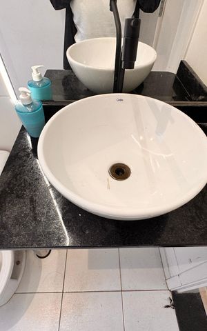 Apartamento para alugar com 50m², 2 quartos e 1 vaga Apartamento para alugar com 50m², 2 quartos e 1 vagaBanheiro