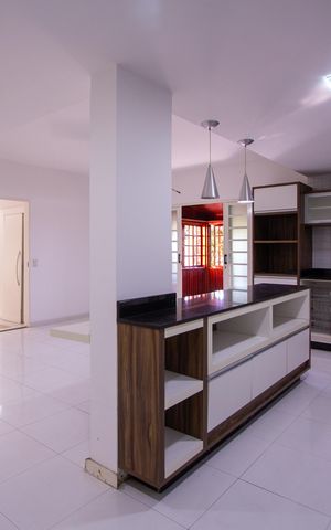 Casa de condomínio para alugar com 600m², 4 quartos e 3 vagas Casa de condomínio para alugar com 600m², 4 quartos e 3 vagasCozinha