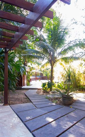 Casa de condomínio para alugar com 600m², 4 quartos e 3 vagas Casa de condomínio para alugar com 600m², 4 quartos e 3 vagasQuintal