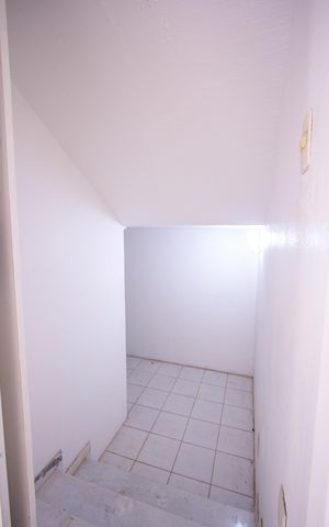 Casa de condomínio para alugar com 600m², 4 quartos e 3 vagas Casa de condomínio para alugar com 600m², 4 quartos e 3 vagasDispensa