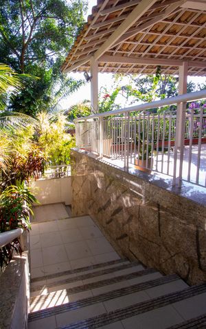 Casa de condomínio para alugar com 600m², 4 quartos e 3 vagas Casa de condomínio para alugar com 600m², 4 quartos e 3 vagasQuintal