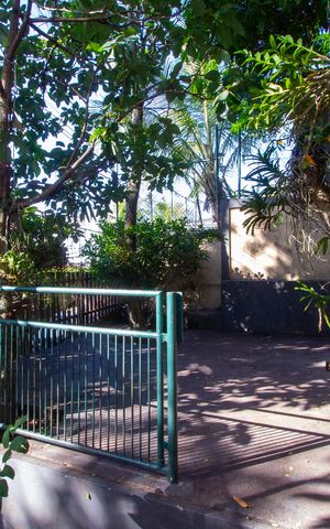 Casa de condomínio para alugar com 600m², 4 quartos e 3 vagas Casa de condomínio para alugar com 600m², 4 quartos e 3 vagasQuintal