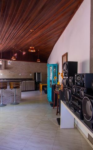 Casa de condomínio para alugar com 600m², 4 quartos e 3 vagas Casa de condomínio para alugar com 600m², 4 quartos e 3 vagasSala