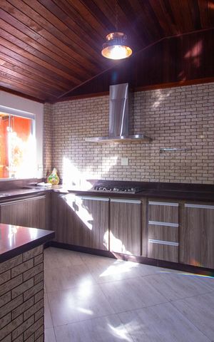 Casa de condomínio para alugar com 600m², 4 quartos e 3 vagas Casa de condomínio para alugar com 600m², 4 quartos e 3 vagasCozinha 2